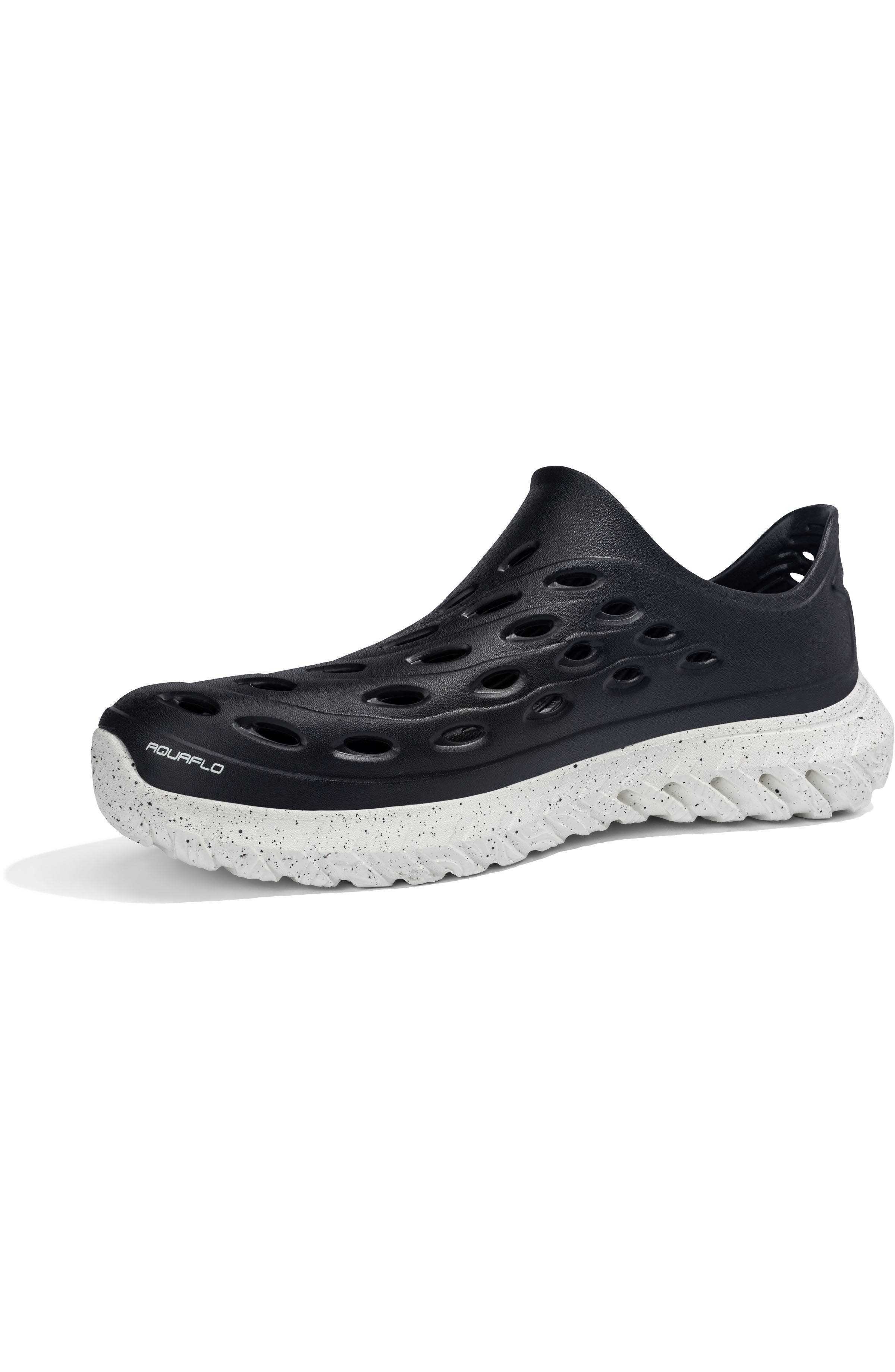 RUGGED SHARK Mens Rift Slip-On Water Shoes, Alternate, color, Black