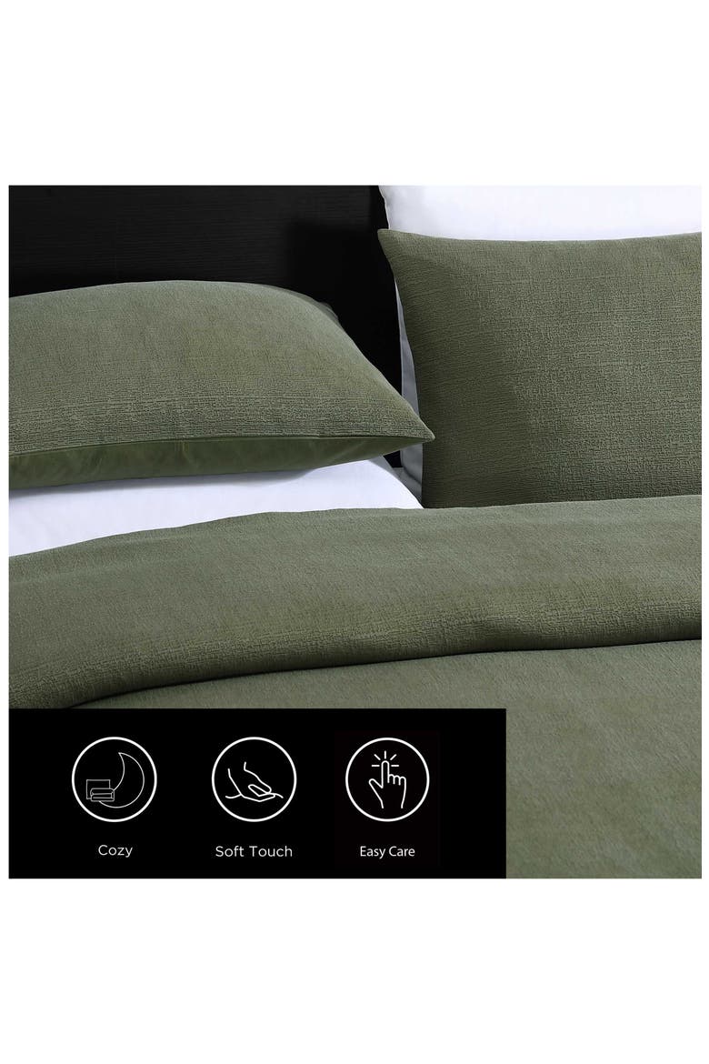 Carved Lines Matelassé Comforter & Sham Set, Alternate, color, MEDIUM / DARK GREEN