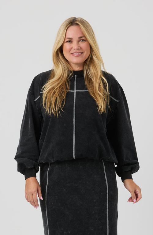 By Tess Collection Ari Sweatshirt In Black
