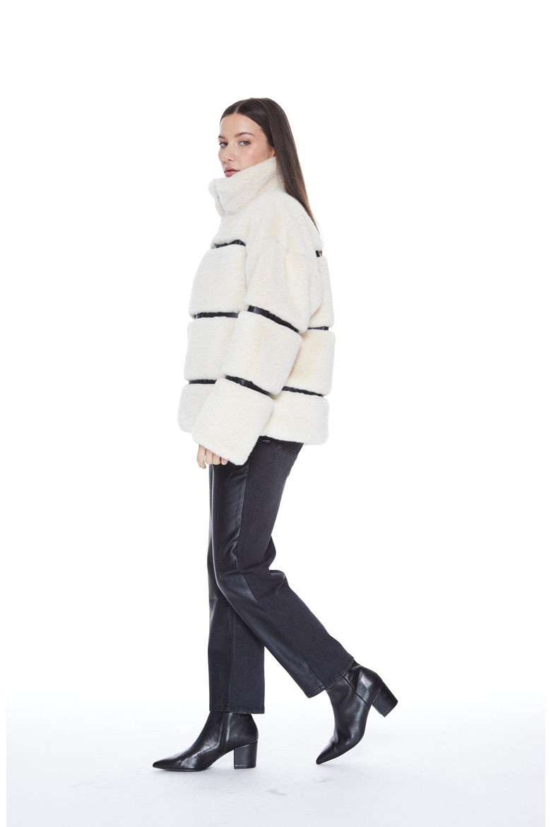 Mob Wife UnReal Leather Fur Jacket, Alternate, color, Vanilla Bean