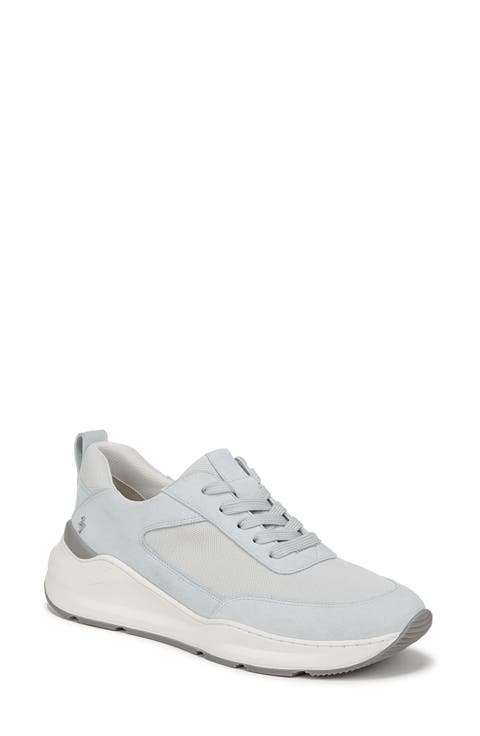 Brooke Sneaker (Women)