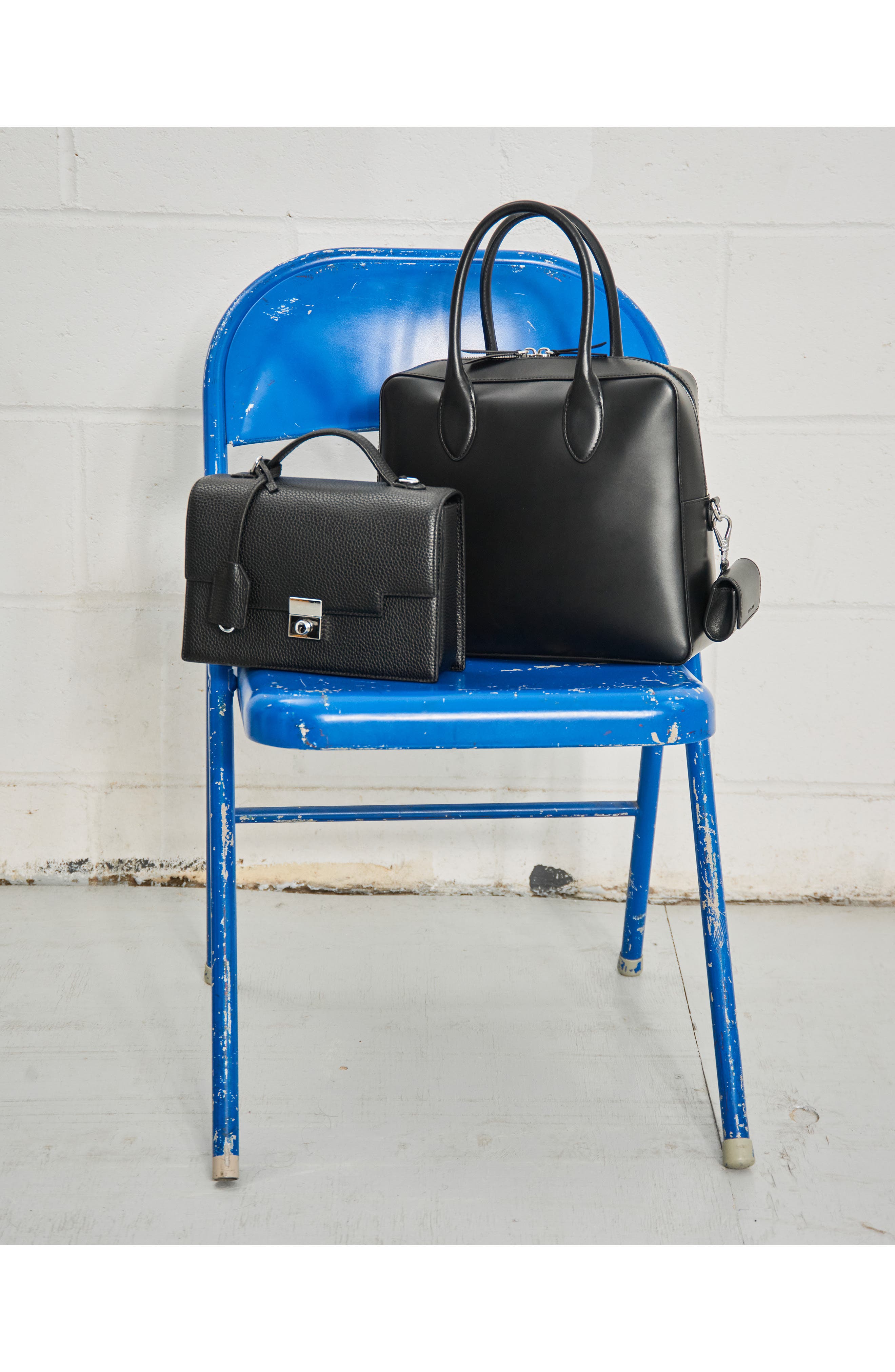 WE-AR4 The Retro Trunk Crossbody Bag, Alternate, color, Black