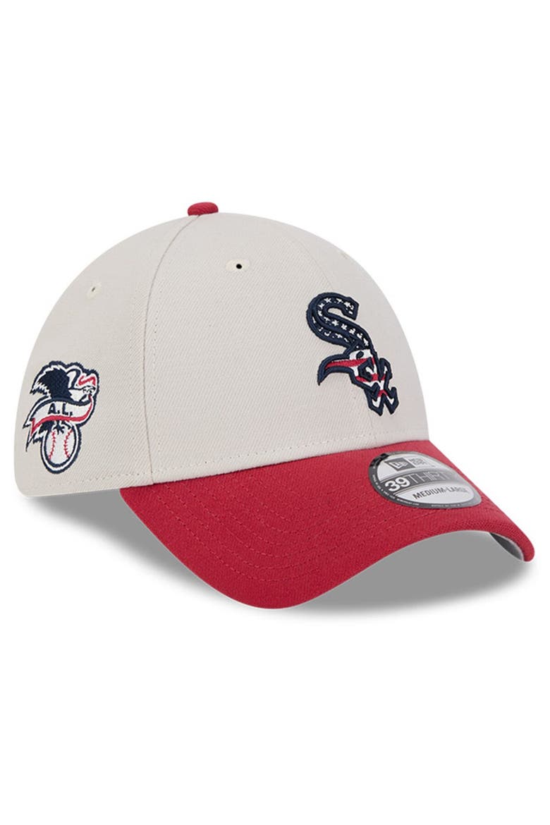 Men's New Era  Khaki/Red Chicago White Sox 2024 Fourth of July 39THIRTY Flex Hat, Alternate, color, Khaki