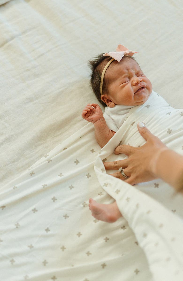 little unicorn 2-Pack Knit Swaddle, Alternate, color, Grey Cross