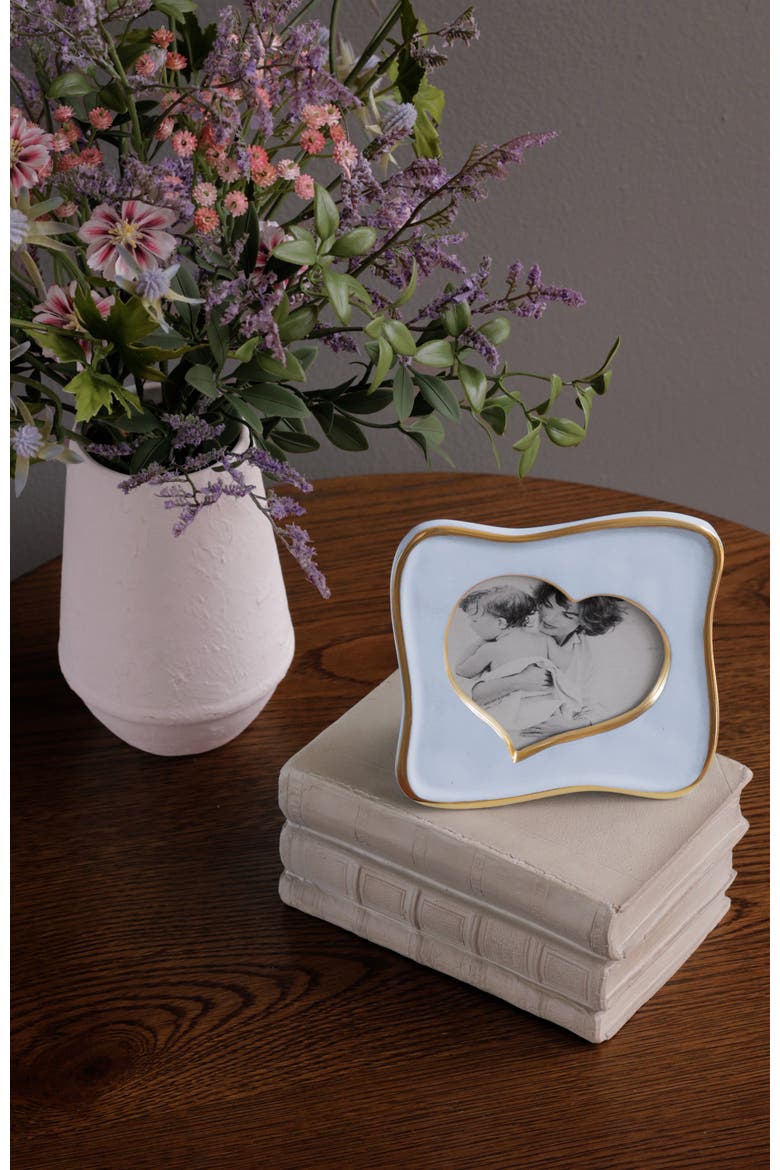 Frame Encanto Curved Heart 5 x 5, Alternate, color, Periwinkle