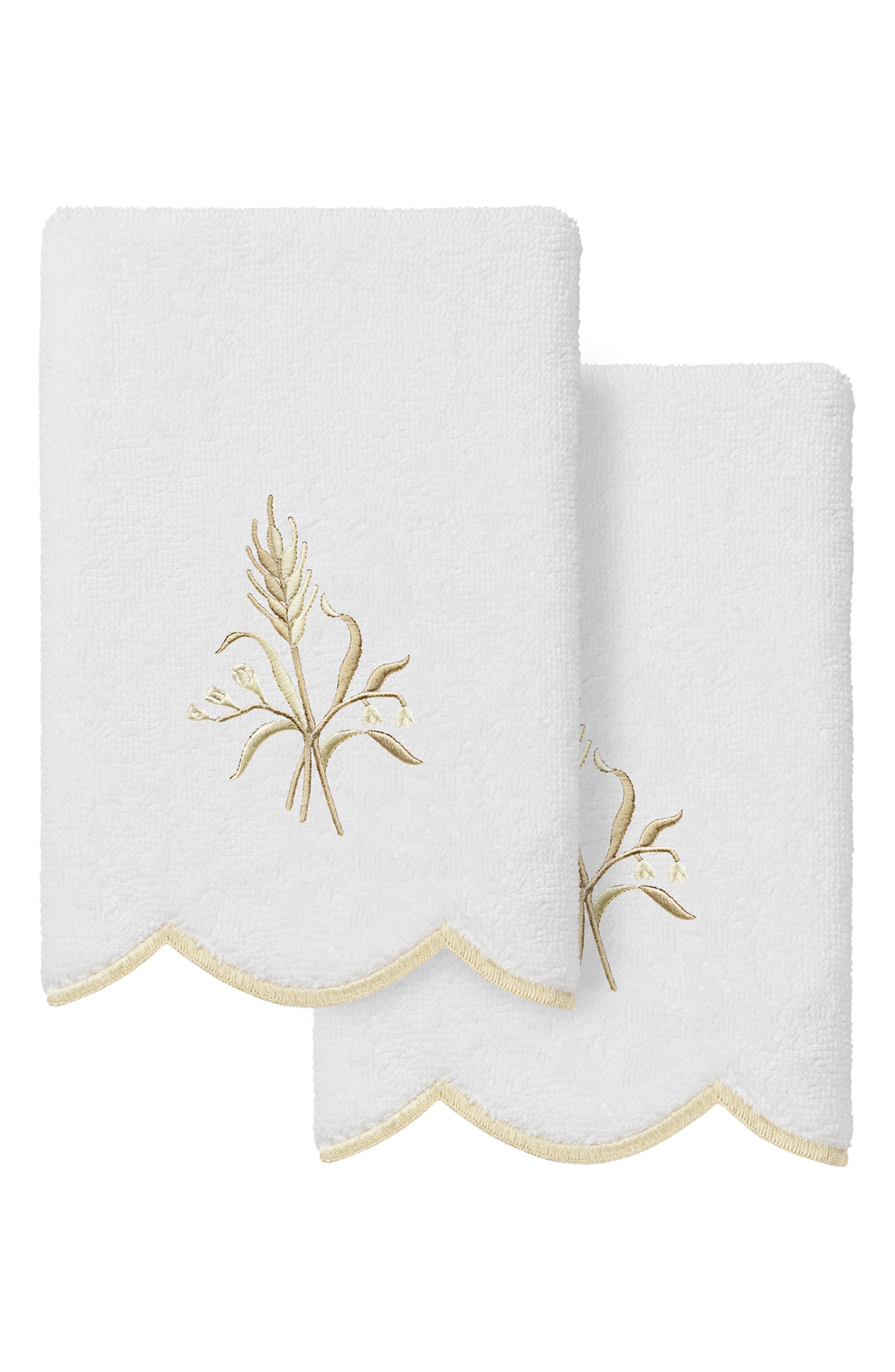 Whitney Scallop Set of 2 Fingertip Towels