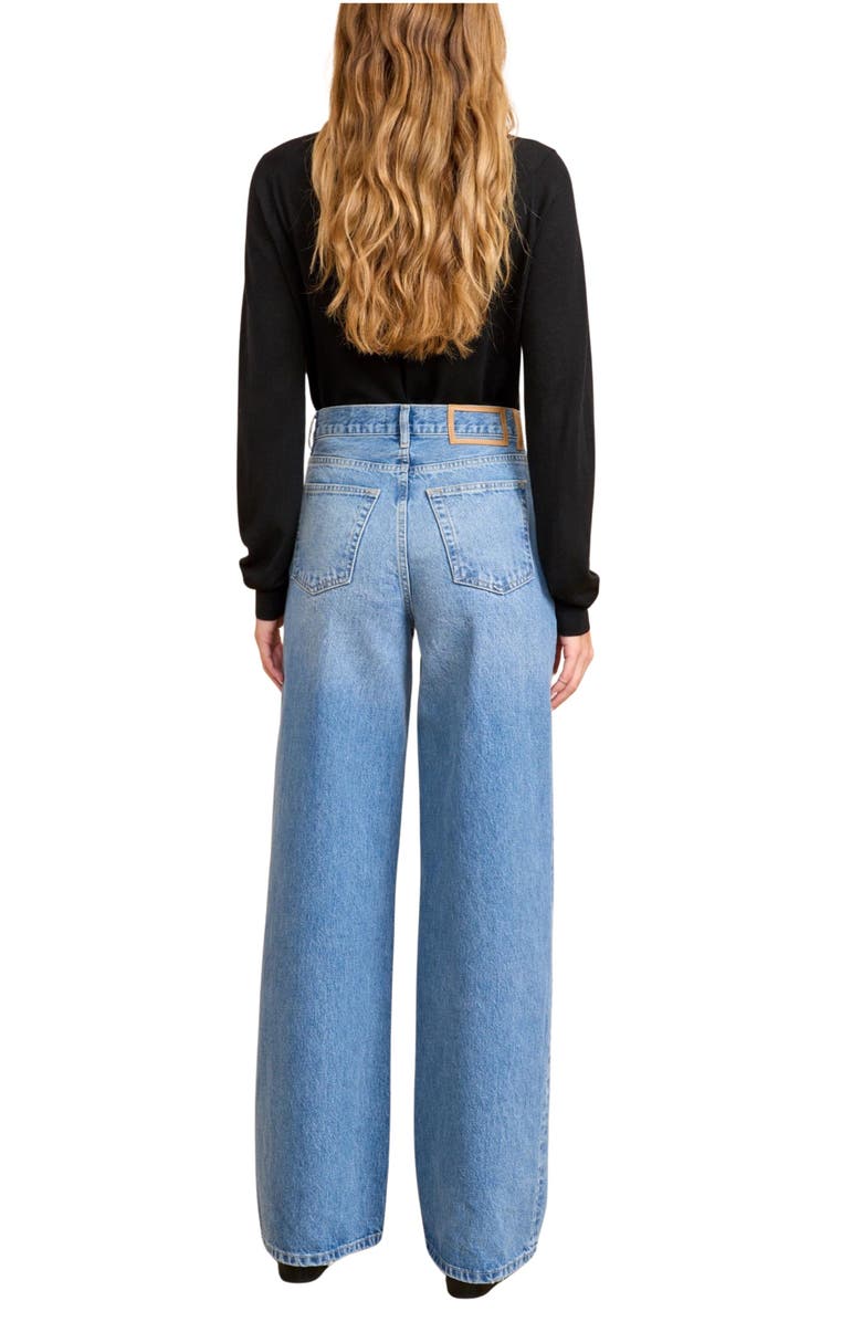 La Ligne Isadora Jean, Alternate, color, Walter