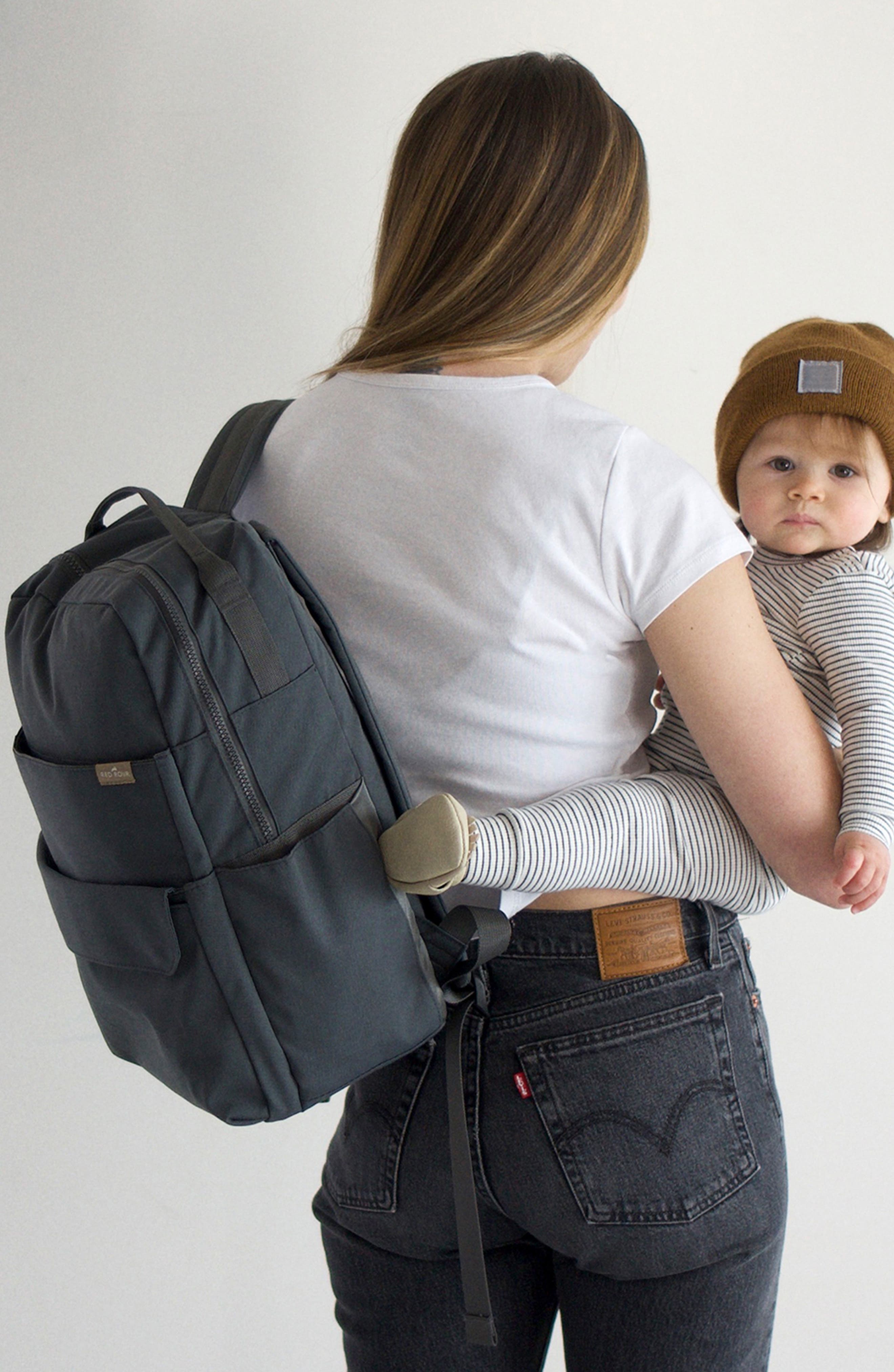 RED ROVR Roo Diaper Backpack, Alternate, color, Charcoal