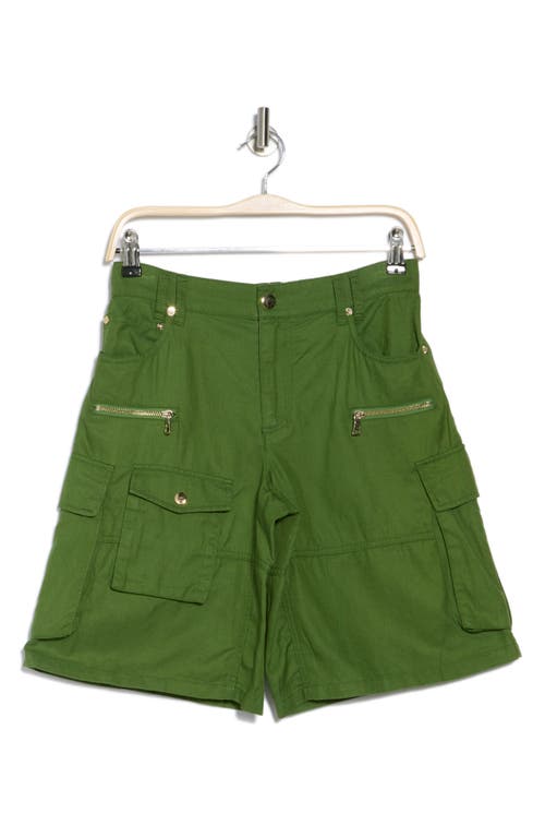 Alice And Olivia Jaxon Super Slouchy Long Cargo Short In Avocado