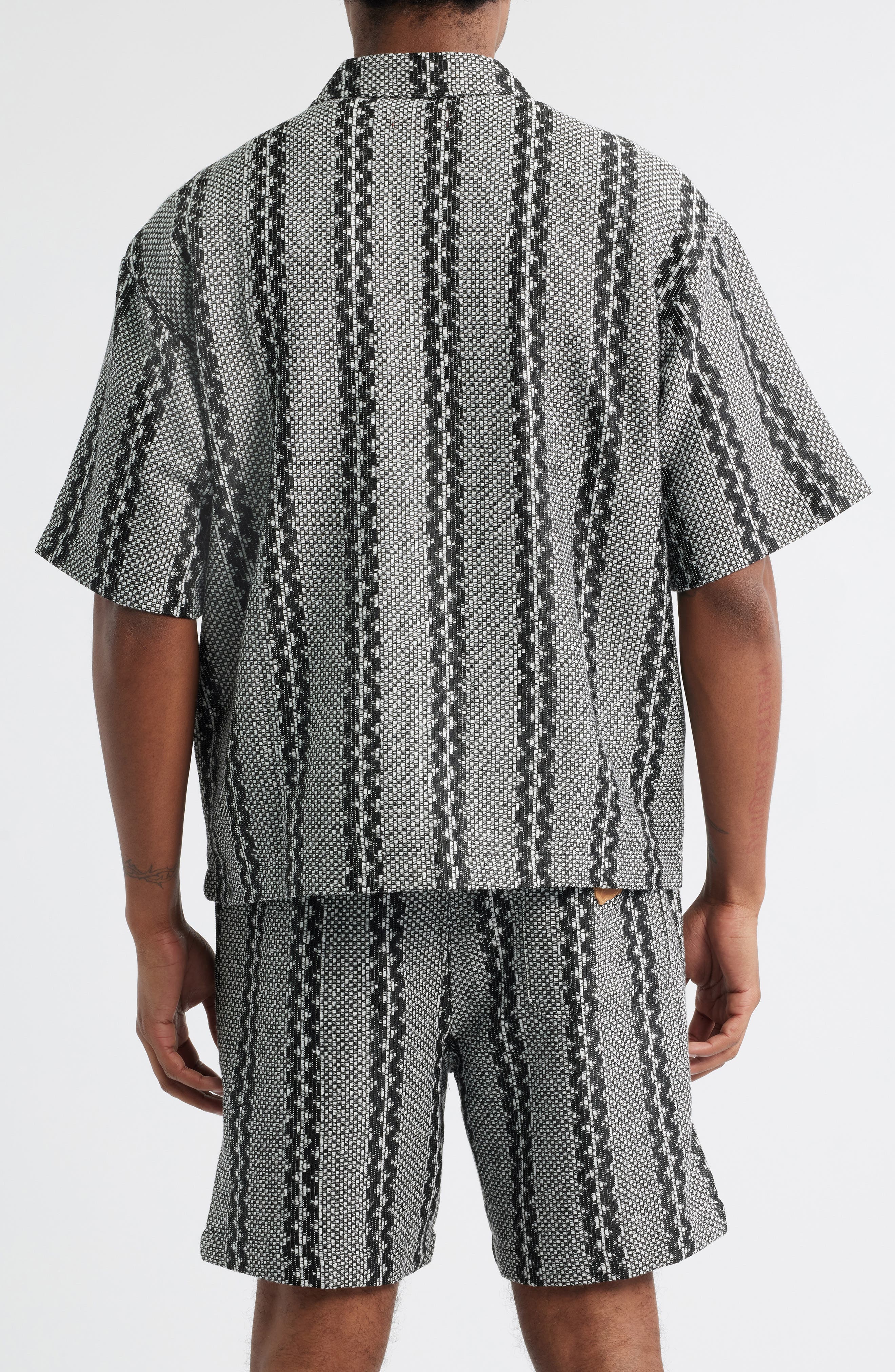 Vertical Stripe Short Sleve Knit Zip-Up Shirt - image 2