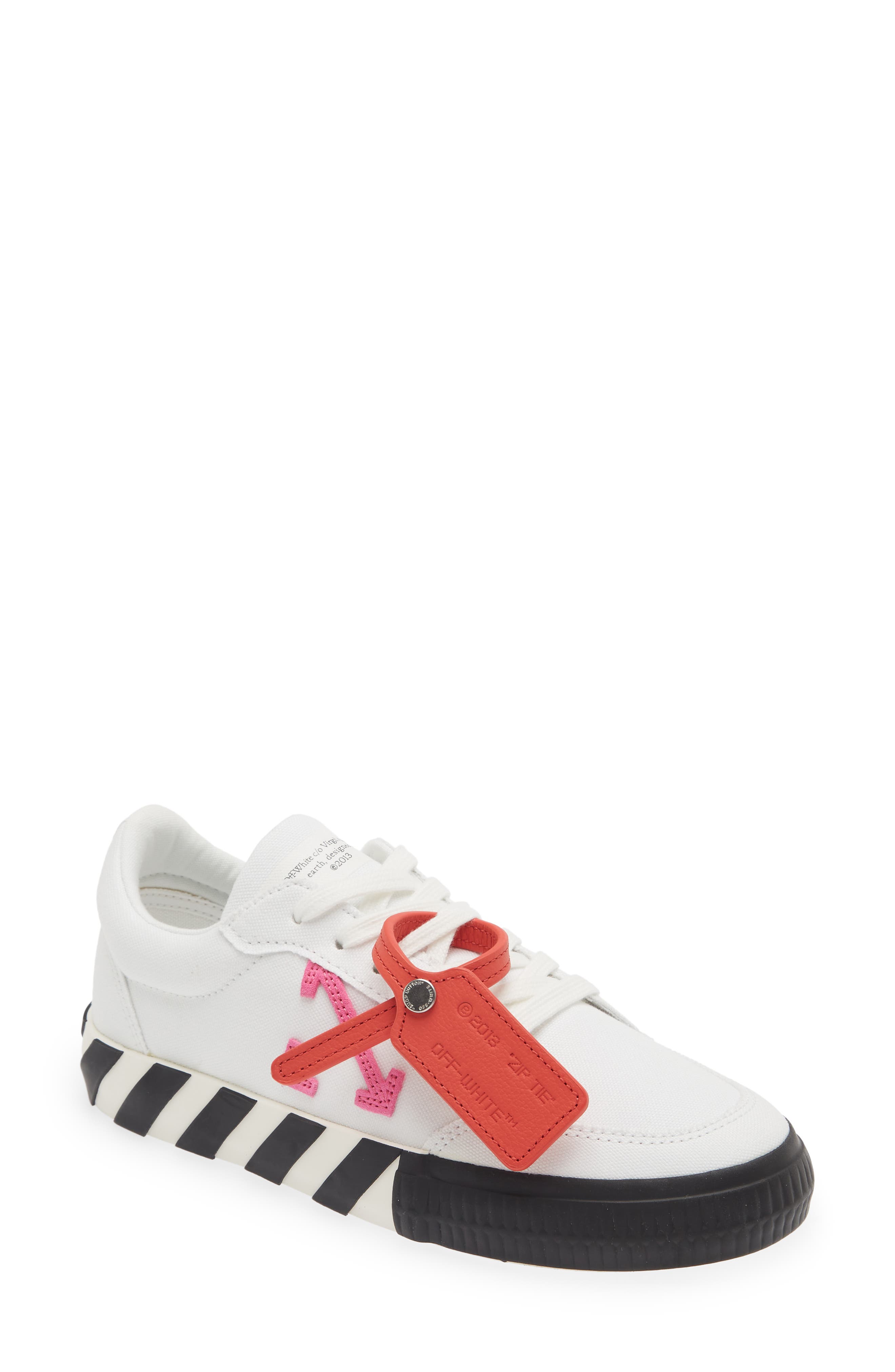 Off-White Vulcanized Low Top Sneaker, Main, color, 