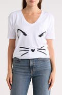GO COUTURE V-Neck Pocket Graphic T-Shirt