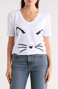 GO COUTURE V-Neck Pocket Graphic T-Shirt