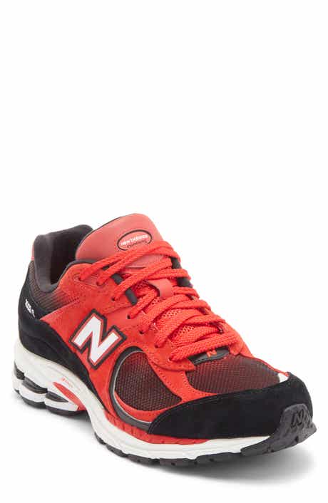 New Balance Gender Inclusive 2002R Sneaker