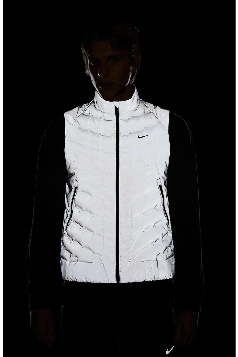 Therma FIT Reflective Running Vest, Alternate, color, REFLECT SILVER