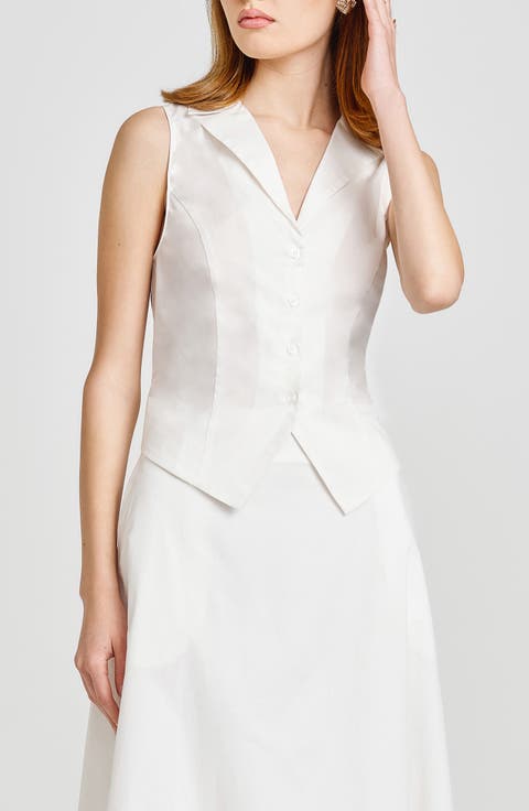 Lilly Sleeveless Button-Up Top