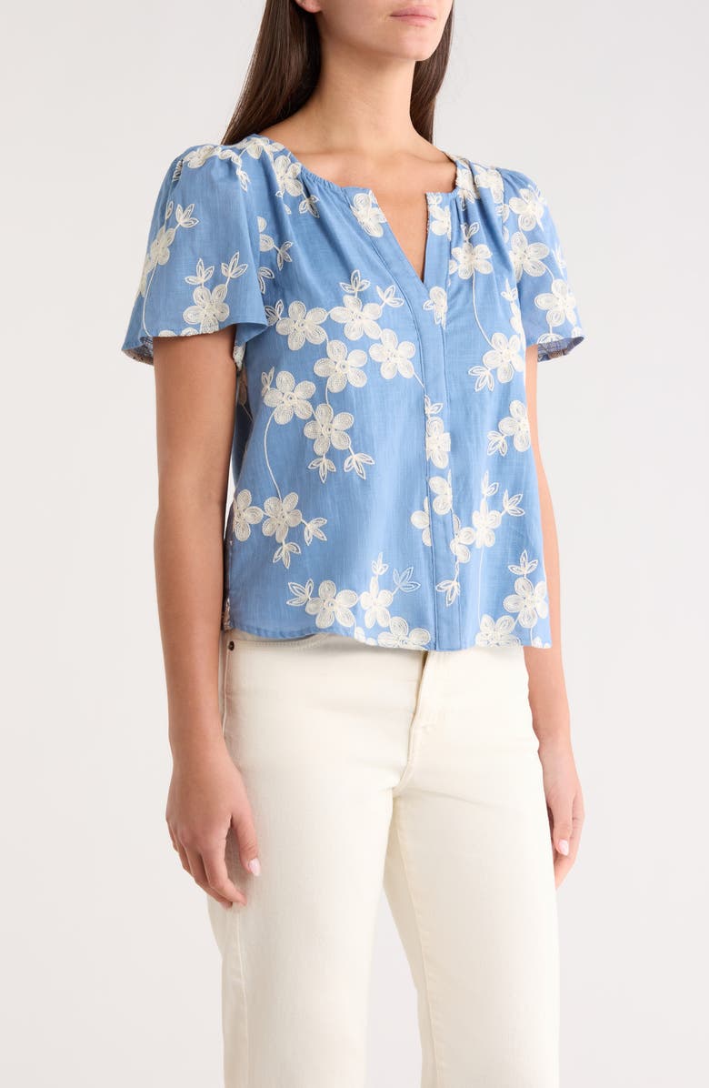 SUGARLIPS Keren Embroidered Split neck Top, Alternate, color, Blue White