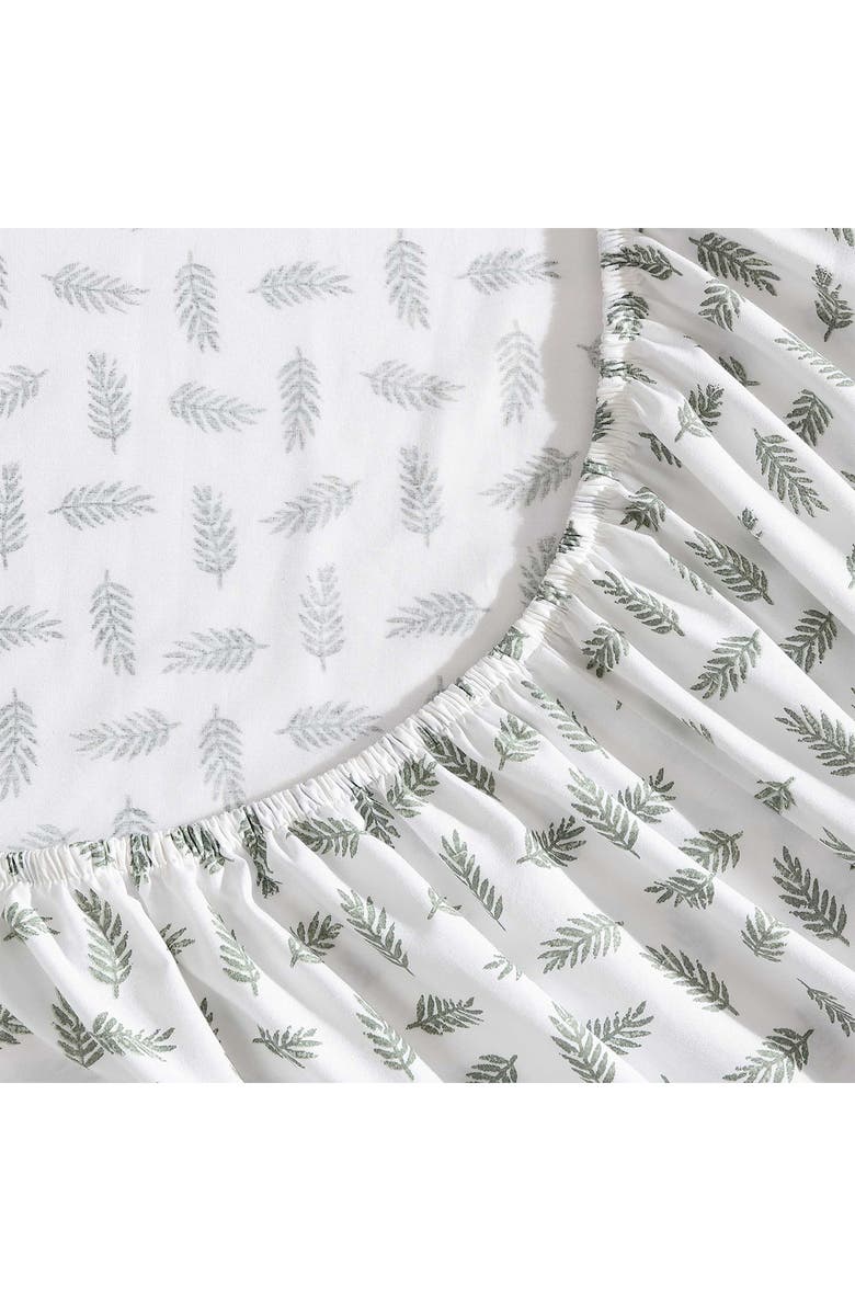 Eddie Bauer Laurel Leaves 200 Thread Count Cotton Percale Twin Sheet Set, Alternate, color, Green