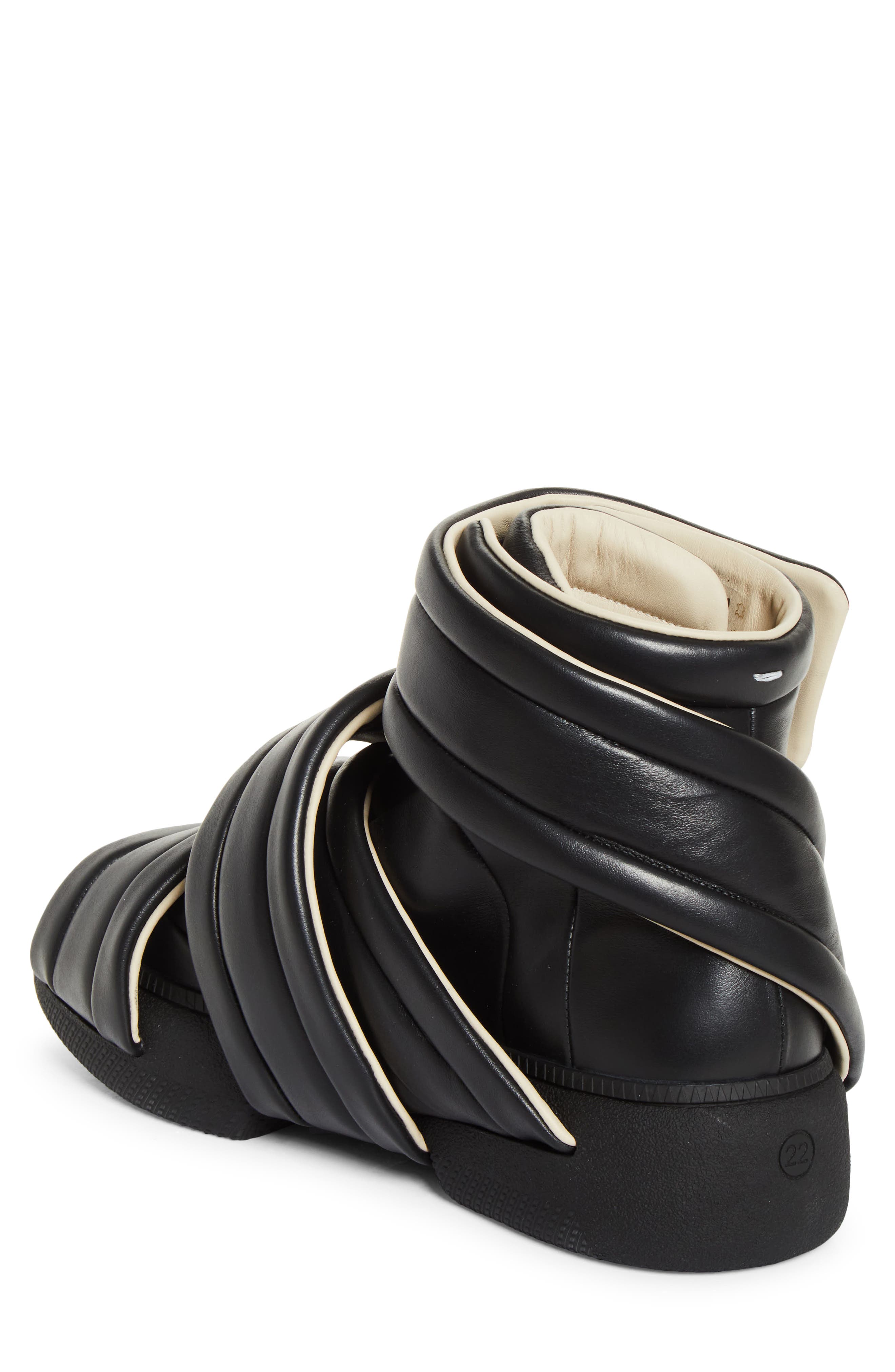 Maison Margiela Future Show Boot, Alternate, color, Black