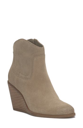 Lucky Brand Walts Wedge Boot In Nude