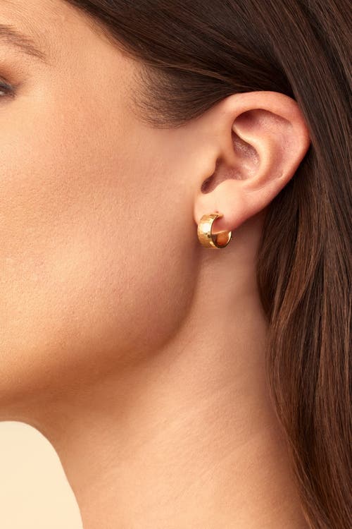 Oradina 14k Gold Reflections Bold Midi Hoops In Yellow Gold