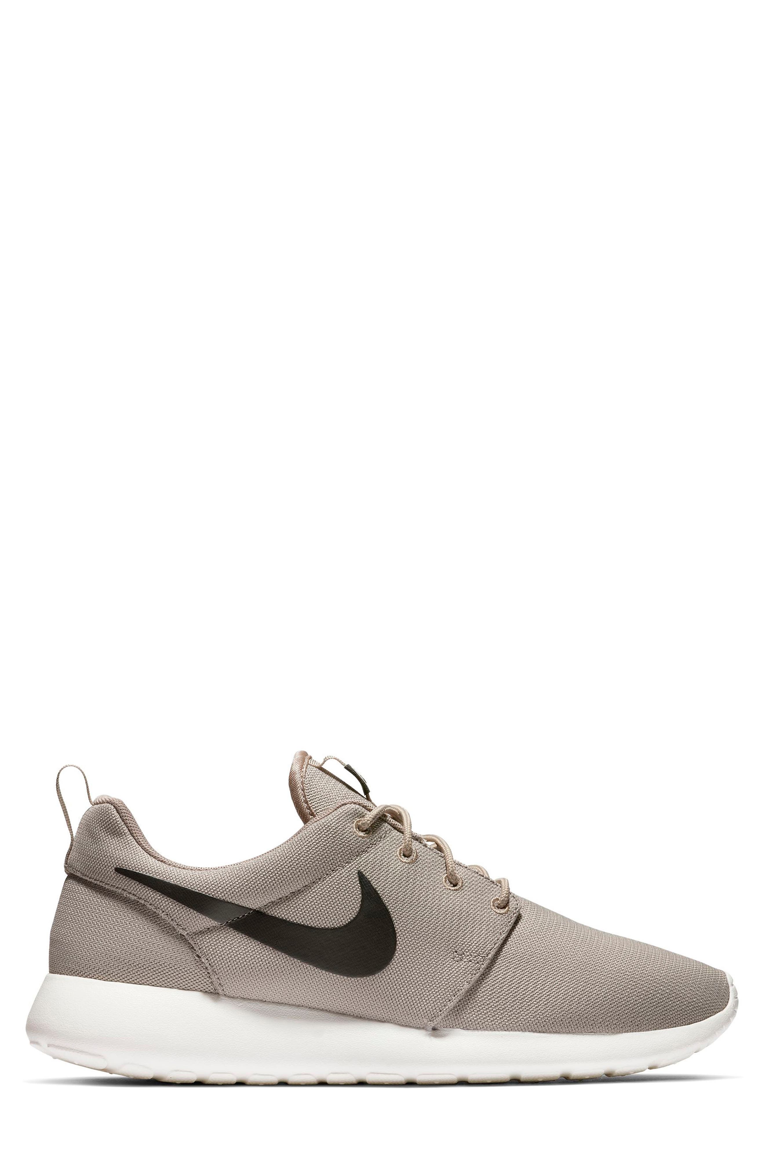 Nike Roshe One Running Shoe, Main, color, 205 Ltaupe/Black