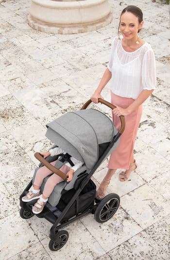MIXX<sup>™</sup> NEXT Stroller & PIPA<sup>™</sup> RX Car Seat Travel System
