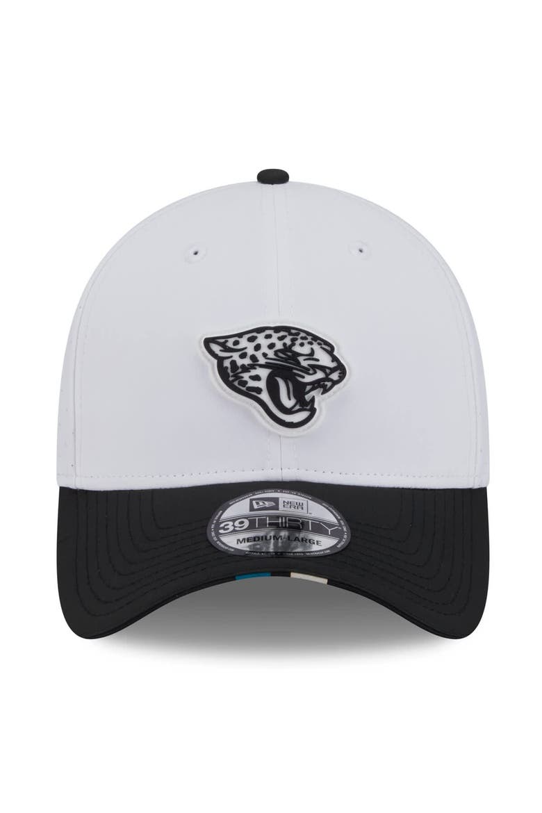 Men's New Era  White/Black Jacksonville Jaguars 2025 NFL Training Camp 39THIRTY Flex Hat, Alternate, color, White