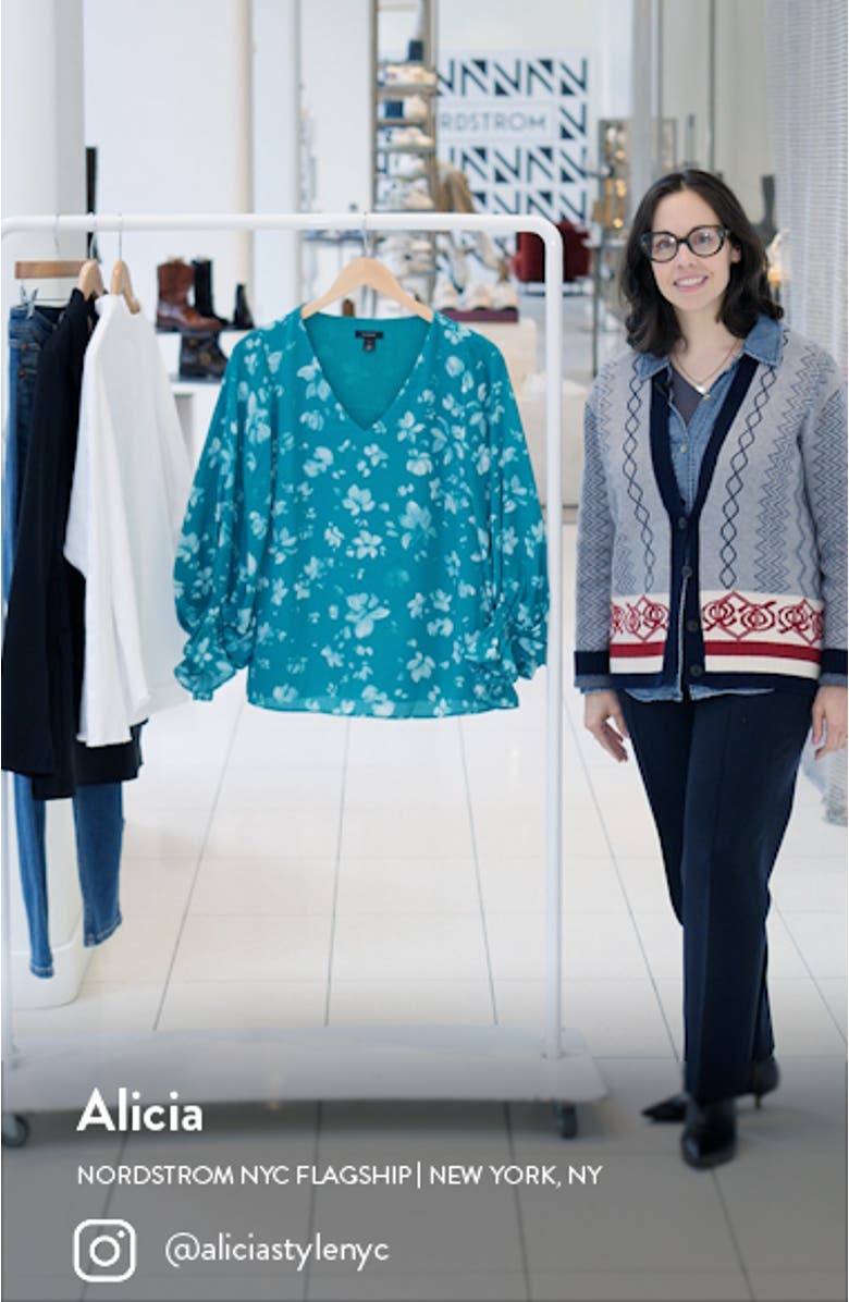 Floral Print Ruffle Cuff Top, sales video thumbnail