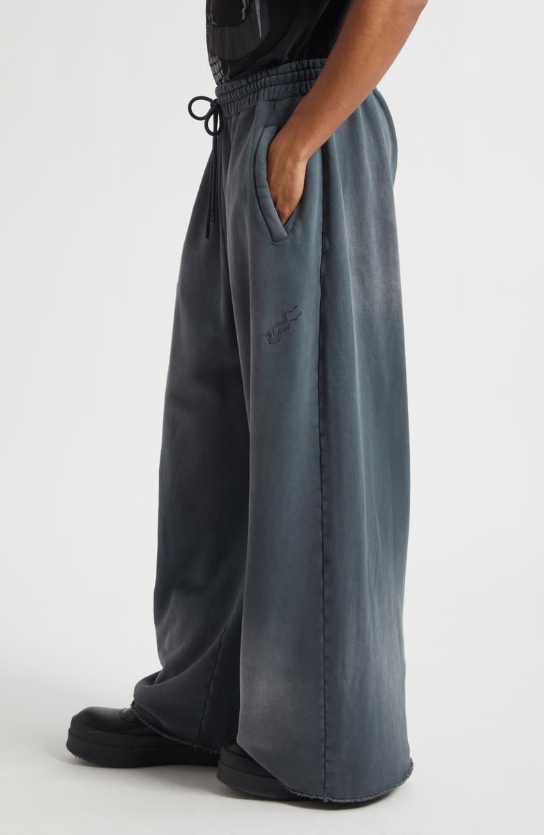 LU'U DAN Raw Cut Fleece Sweatpants, Alternate, color, Black Smoke