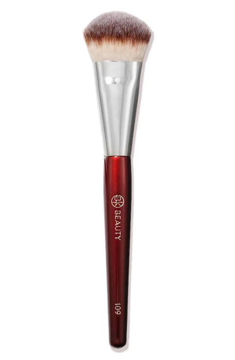 109 Mini Contoured Foundation Brush
