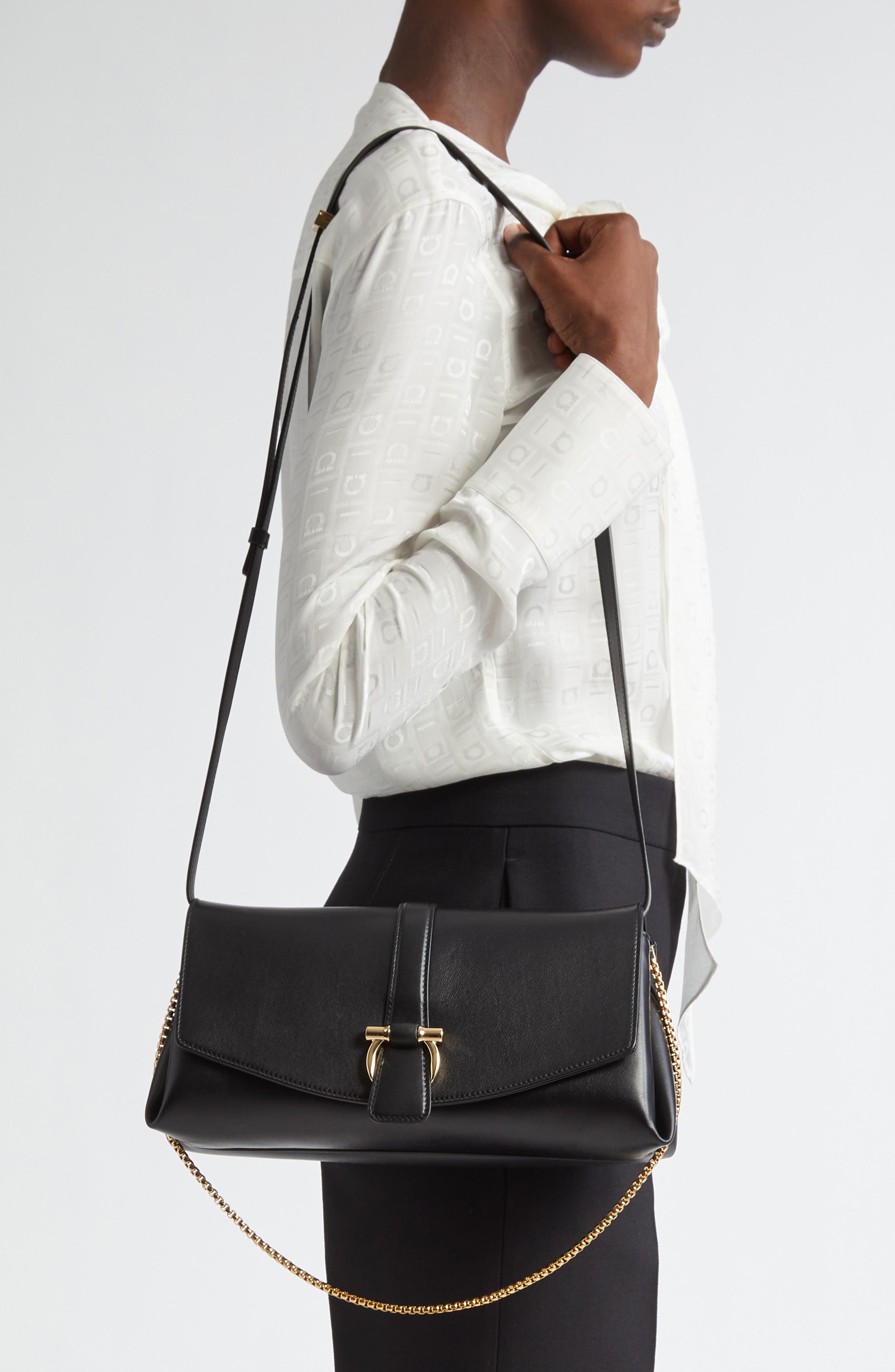 FERRAGAMO Medium Front Flap Leather Crossbody Bag, Alternate, color, Nero