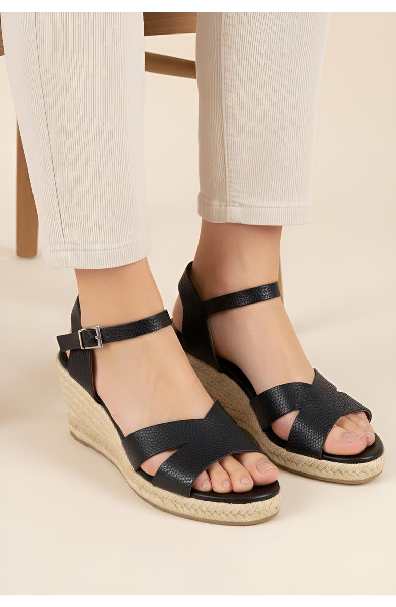 Menina Step Martell V-Strap Espadrille, Alternate, color, Black