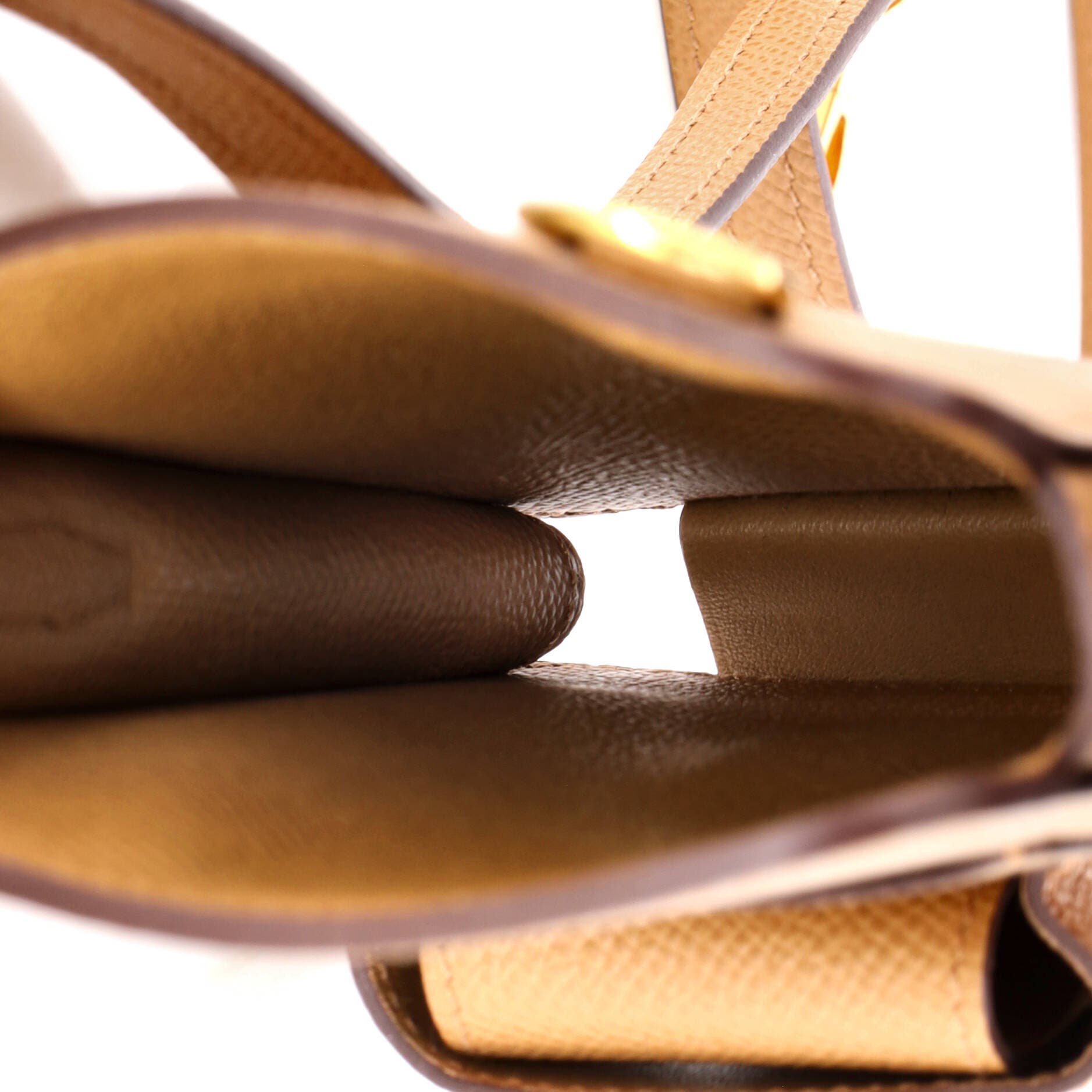 Pre-Owned Hermes Hermesway Phone Case Crossbody Bag Epsom, Alternate, color, Chai