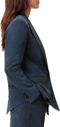 Averie Blazer