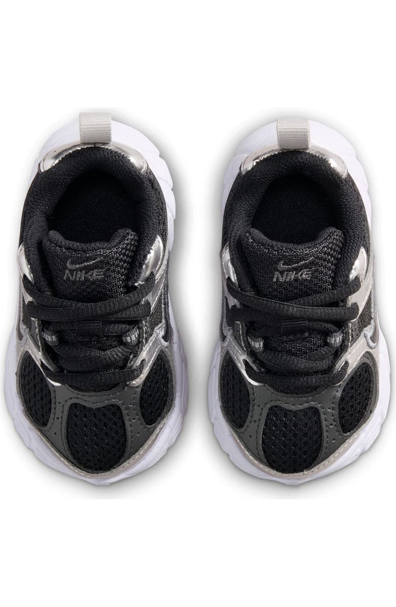 Nike Kids' V5 RNR Sneaker, Alternate, color, Black/ Black