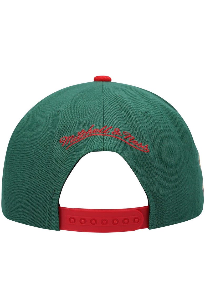 Men's Mitchell & Ness Green/Red Seattle SuperSonics Hardwood Classics Snapback Hat, Alternate, color, Green