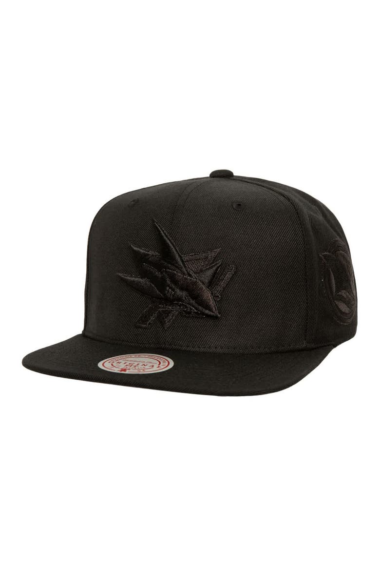 Mitchell & Ness Men's Mitchell & Ness Black San Jose Sharks Soul Strike Pearl Tonal Snapback Hat, Main, color, 