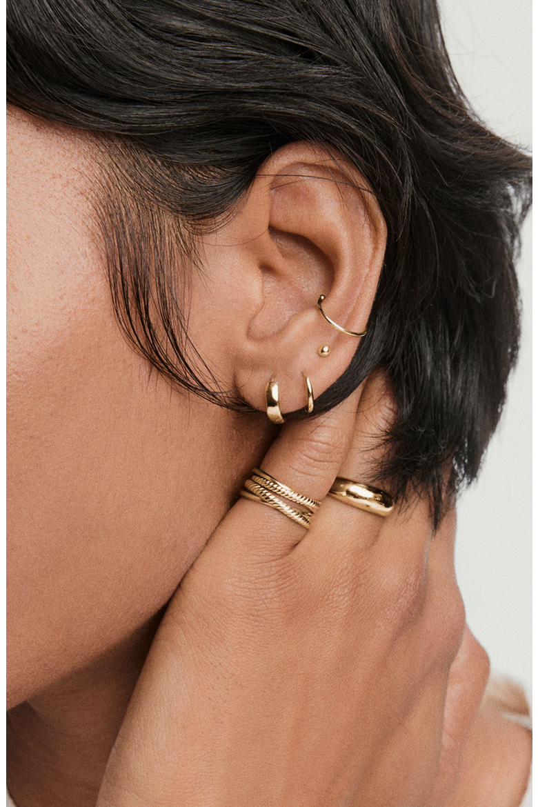Bold Huggie Hoops, Alternate, color, 10K Yellow Gold
