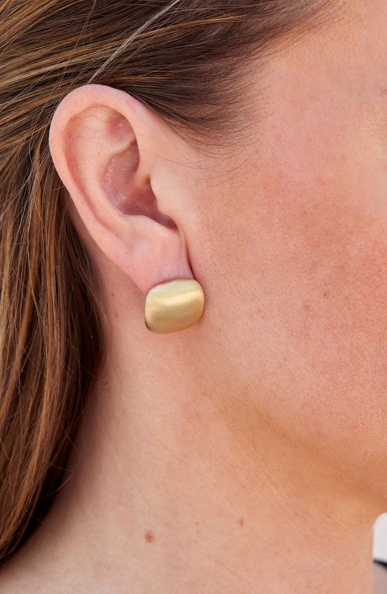 SAVVY CIE JEWELS Brushed Bold Cushion Stud Earrings, Alternate, color, Yellow