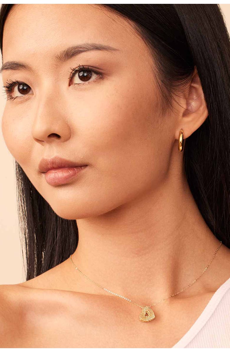 Oradina 14K Yellow Gold Icon Heart Pendant Necklace, Alternate, color, Yellow Gold