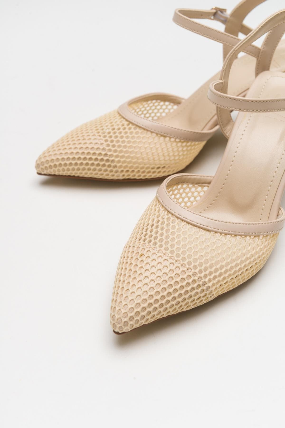 Chic Mesh Pointed Toe Pump, Alternate, color, Beige
