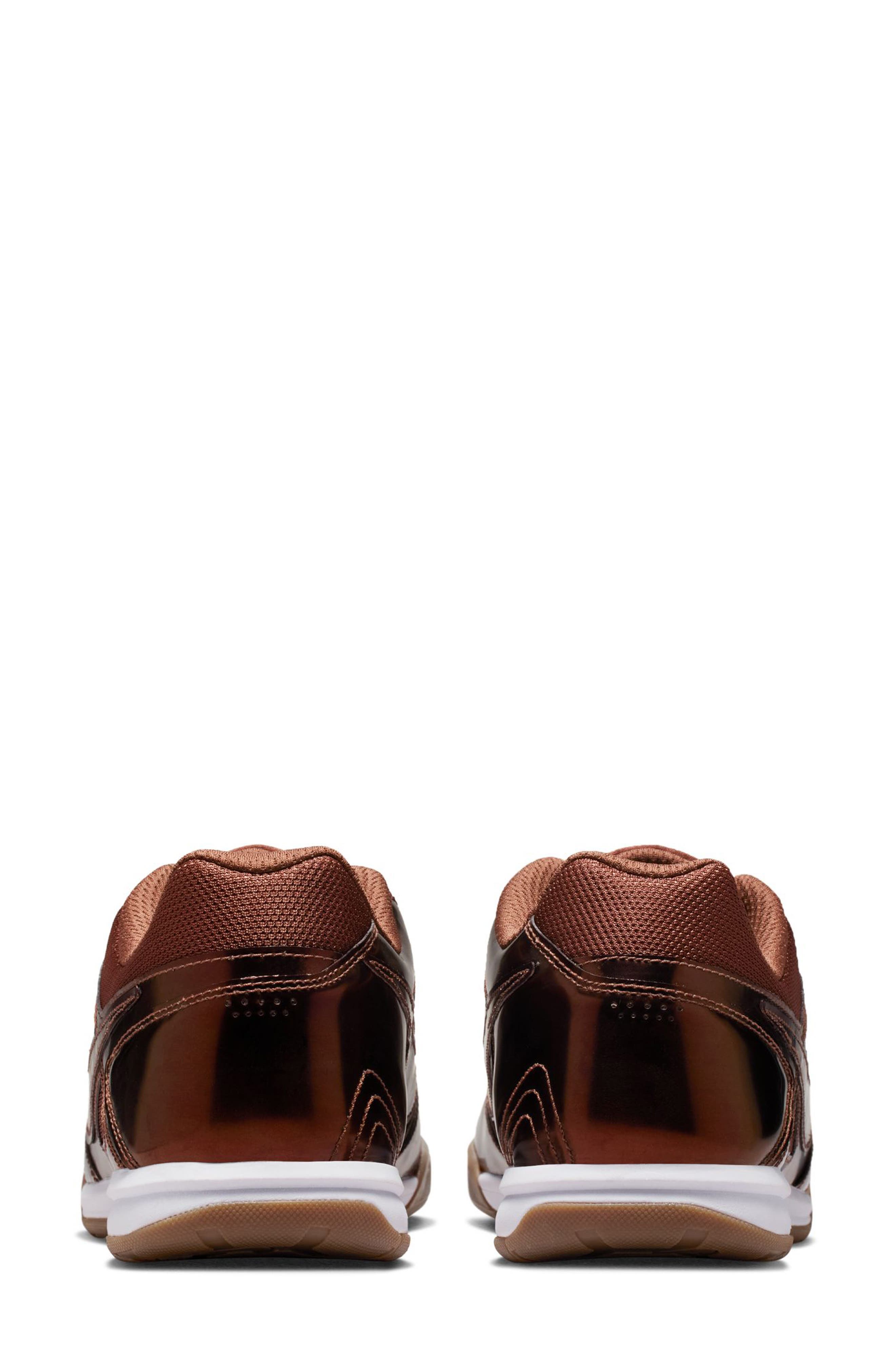 Nike Gato LV8 Soccer Sneaker, Alternate, color, Fauna Brown/ White