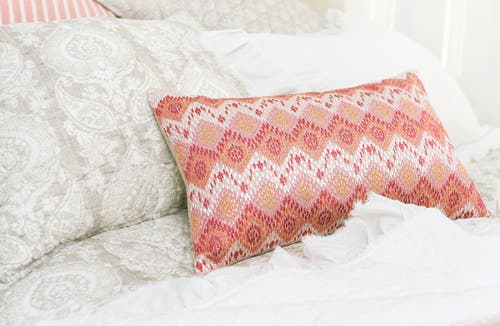 Carol & Frank Darla Woven Geometric Diamond Cotton Decorative Throw Pillow, 14" X 22" In Multi