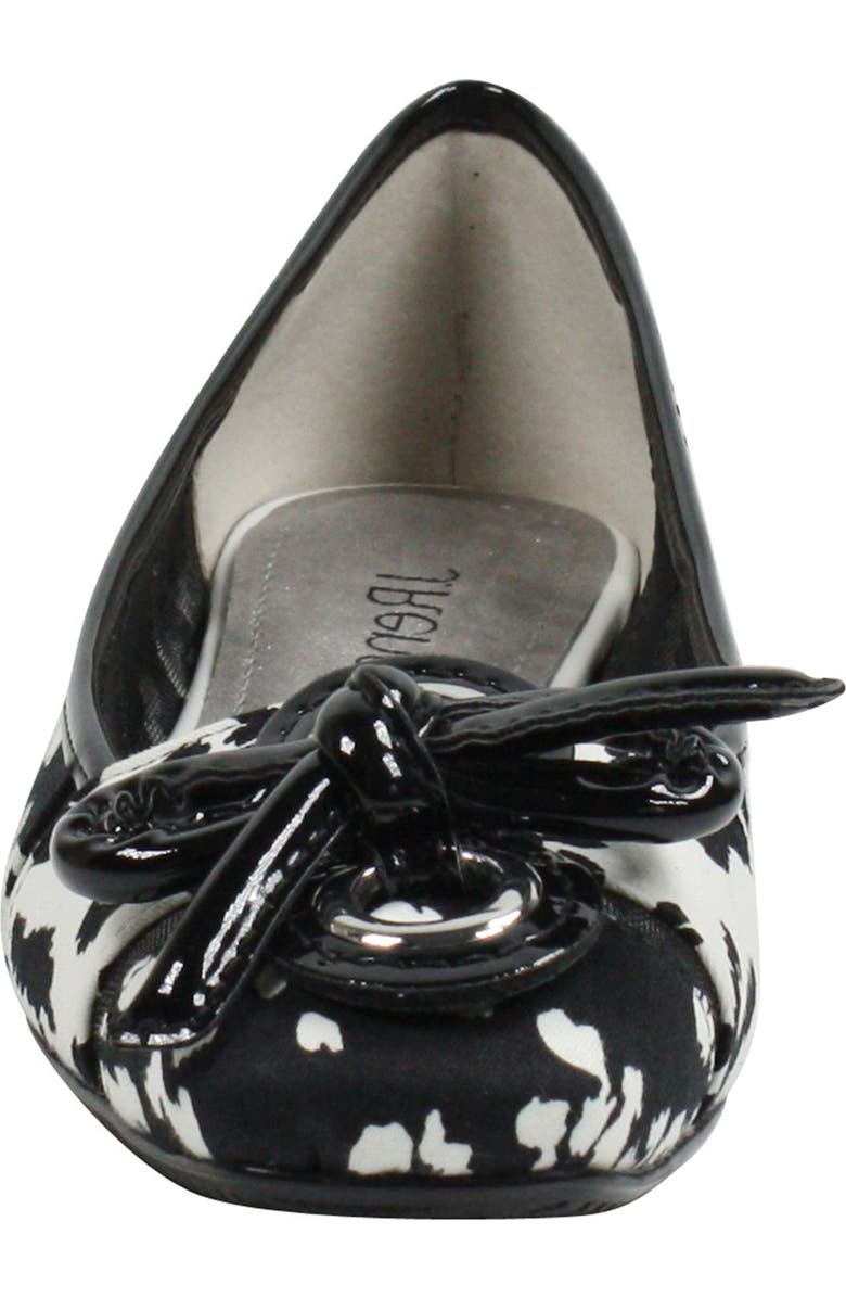 J. Reneé 'Edie' Skimmer Flat, Alternate, color,