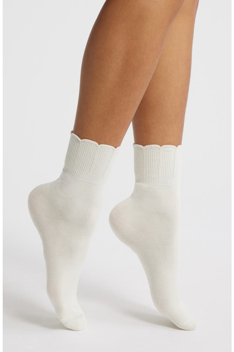 Tulip Border Quarter Socks, Main, color, IVORY
