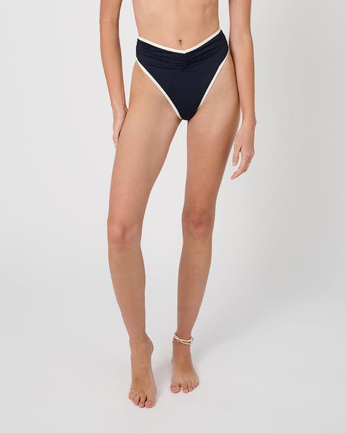 Weworewhat High Rise Ruched Bottom In Dk Navy/offwh