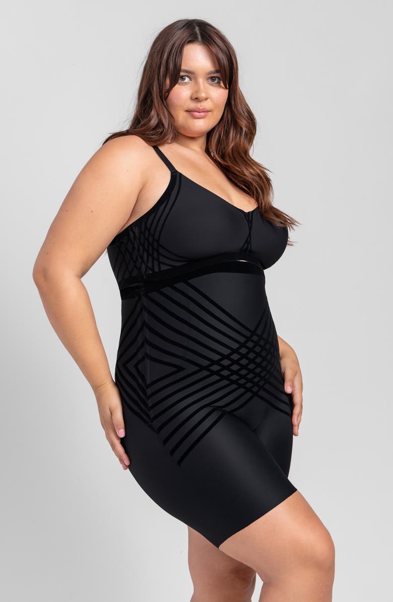 Honeylove Contour High Waist Shorts, Alternate, color, Vamp