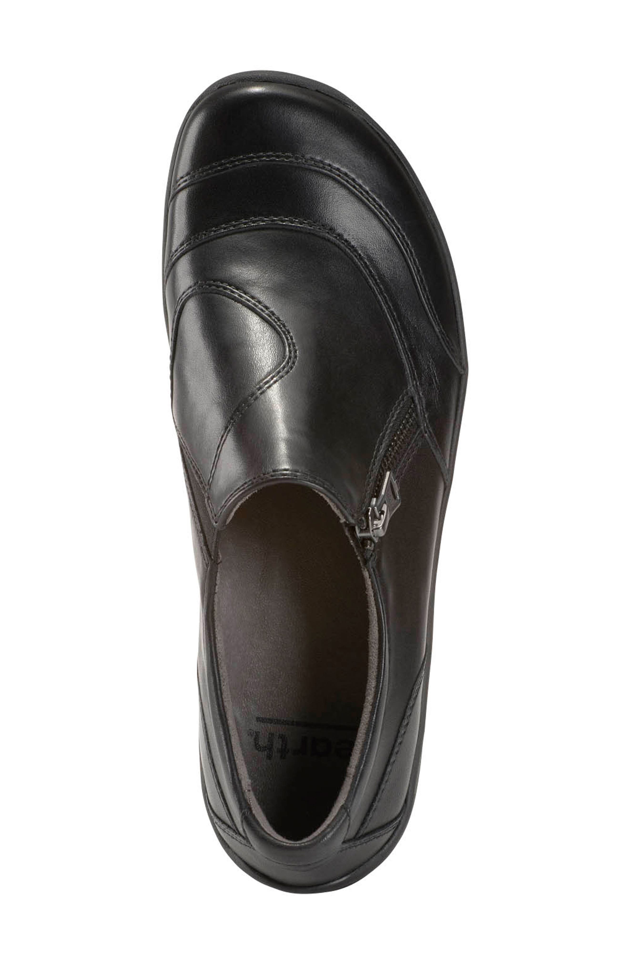 Earth<sup>®</sup> Earth? Kara Faraday Flat, Alternate, color, 