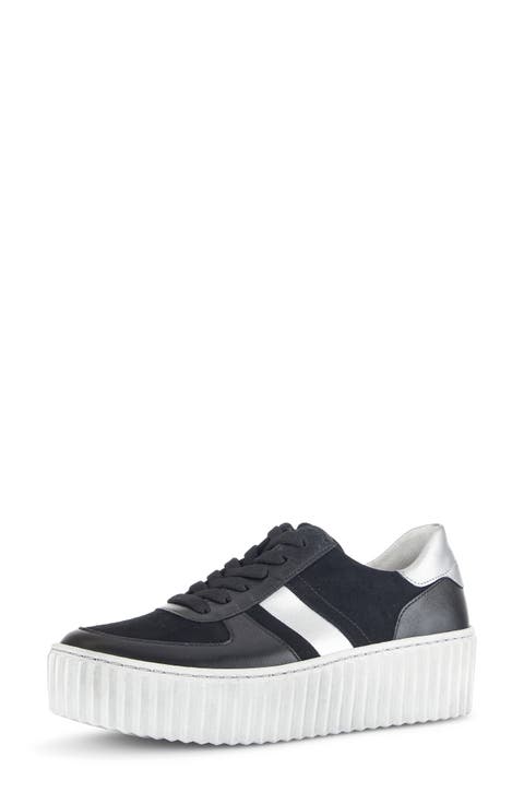 53.203 Platform Sneaker (Women)